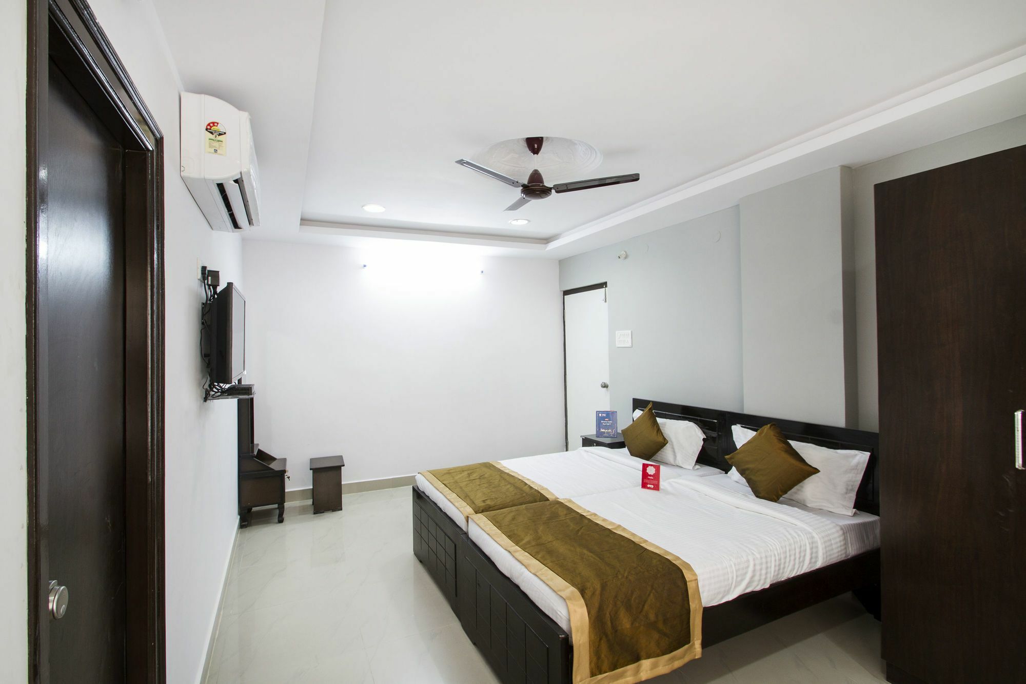 Oyo Flagship 463 Banjara Hills Hotel Hyderabad Exterior photo